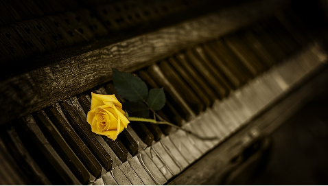 klavír, zdroj: www.pixabay.com, CC0 Public Domain